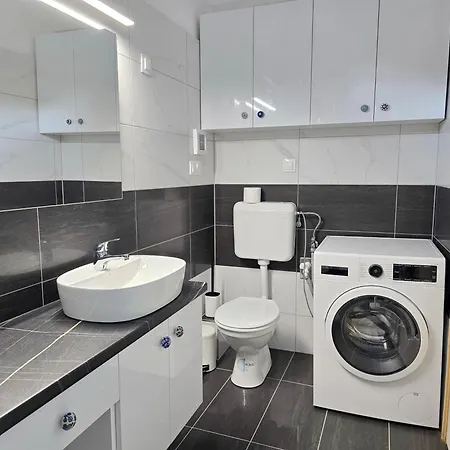 Fodor - Biro Tours Nr 179 Apartment Keszthely